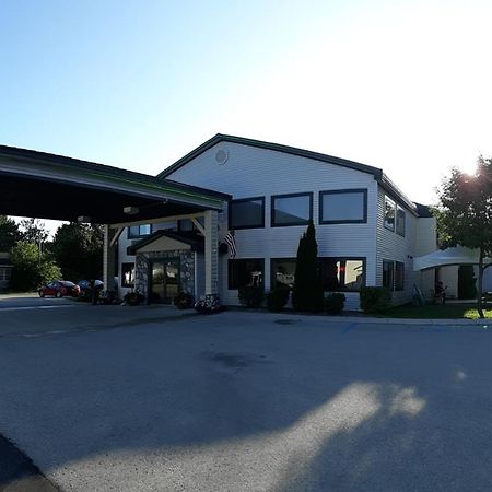 Pleasant Moose Lodge Newberry Exterior photo