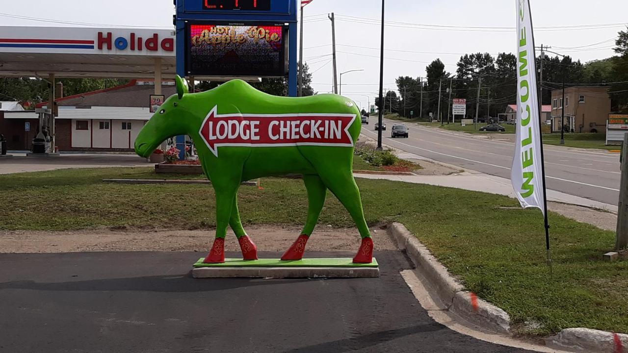 Pleasant Moose Lodge Newberry Exterior photo